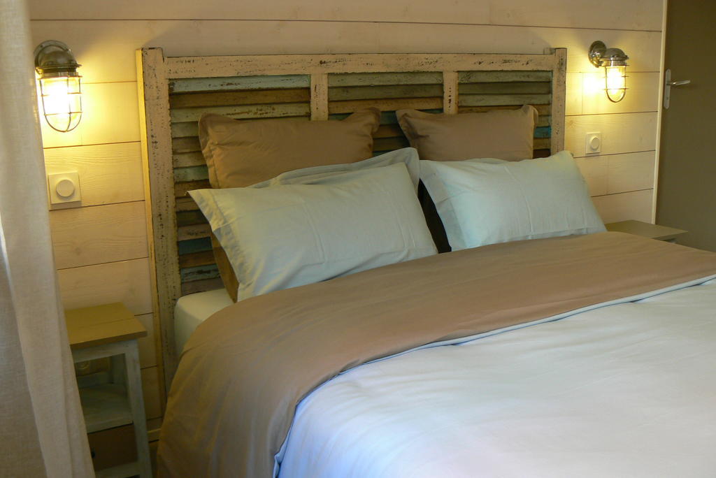 L' Escale Tranquille Bed and Breakfast Sète Rum bild